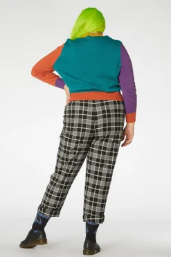 Chomper Knit Curve