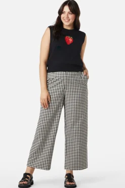 Strawberry Emb Vest